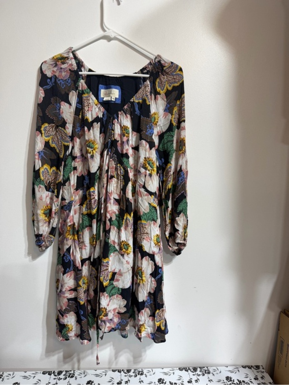 Anthropologie Floral V-Neck Long Sleeve Dress - Size Medium
